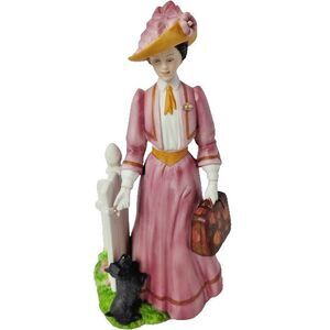 1983 Mrs Albee Award Figurine Avon Top Sales Presidents Club No Outer Box 9.25"